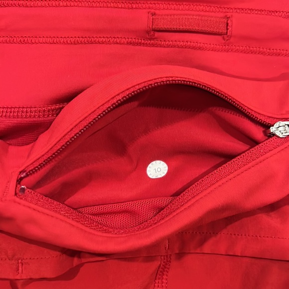 Lululemon shorts - Picture 4 of 6